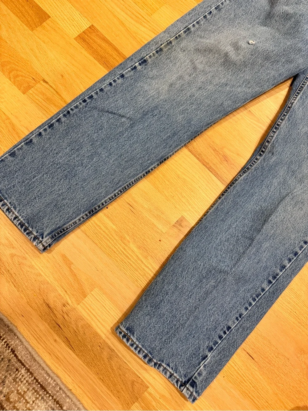 VTG Levi's Light Blue Straight-Leg Jeans W38 / L32